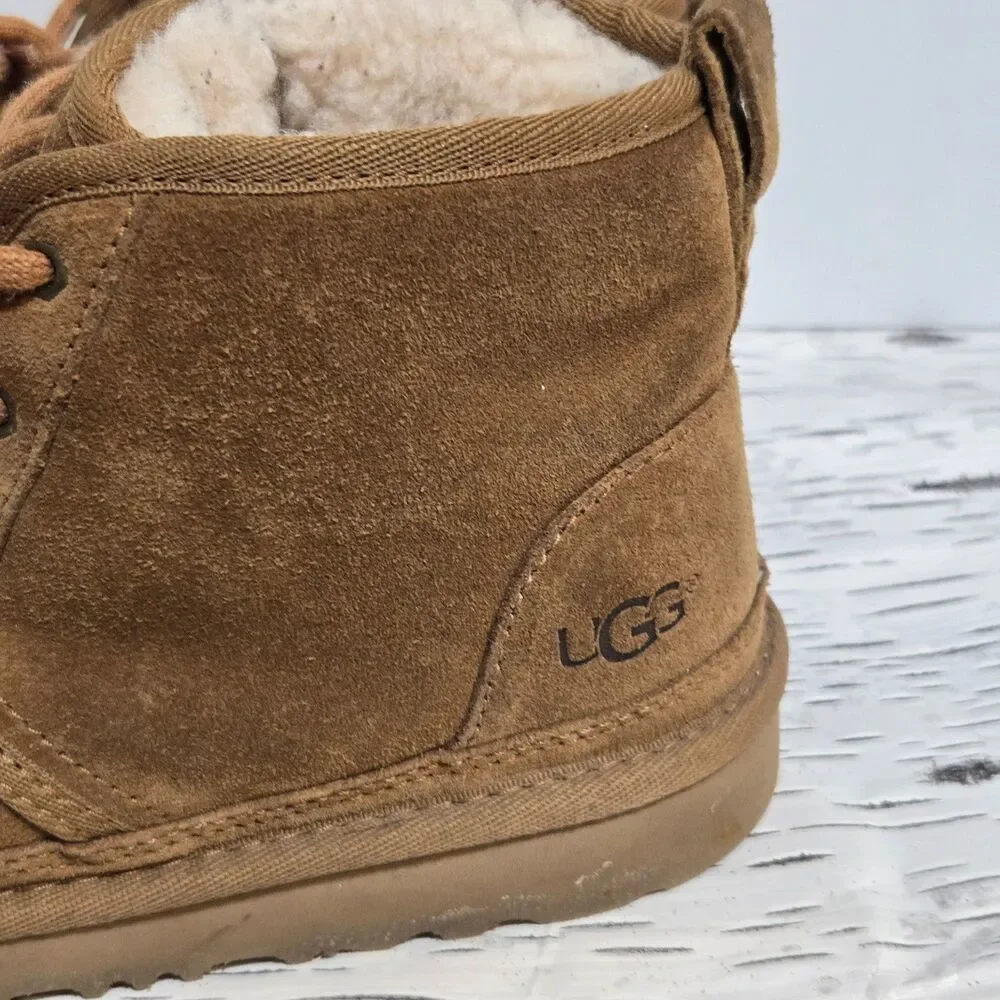 UGG Neumel II Kids Size US 3 / 35 Chestnut Suede Chukka Boots‎ Lace-Up 1017320K